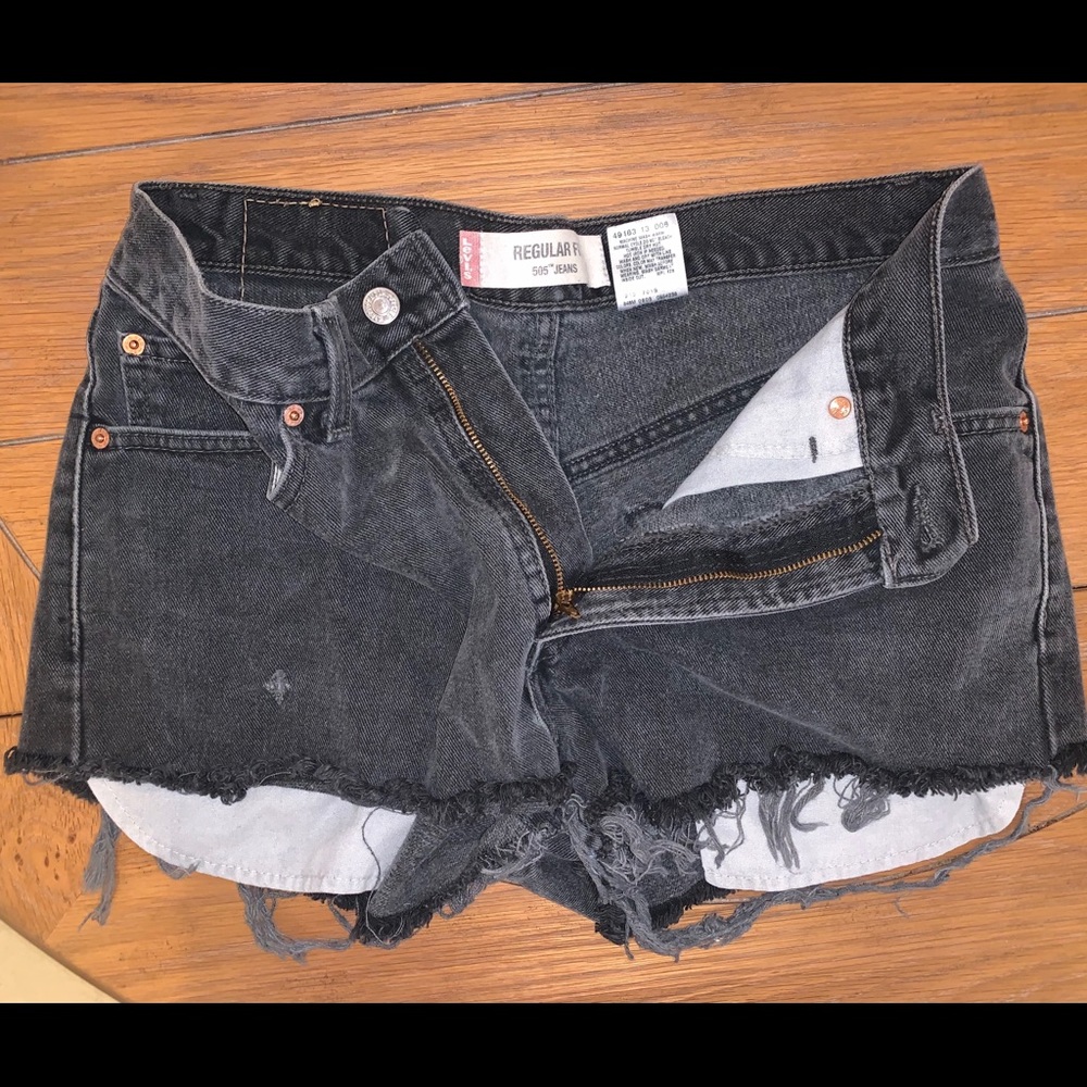 NWOT Levi Shorts